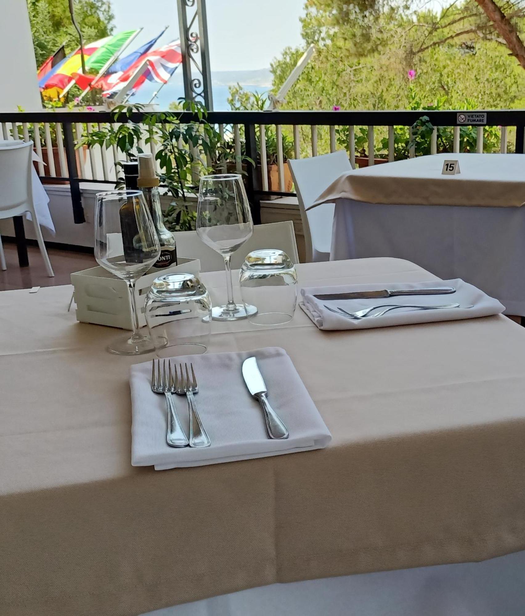 Hotel Degli Ulivi Castro  Kültér fotó